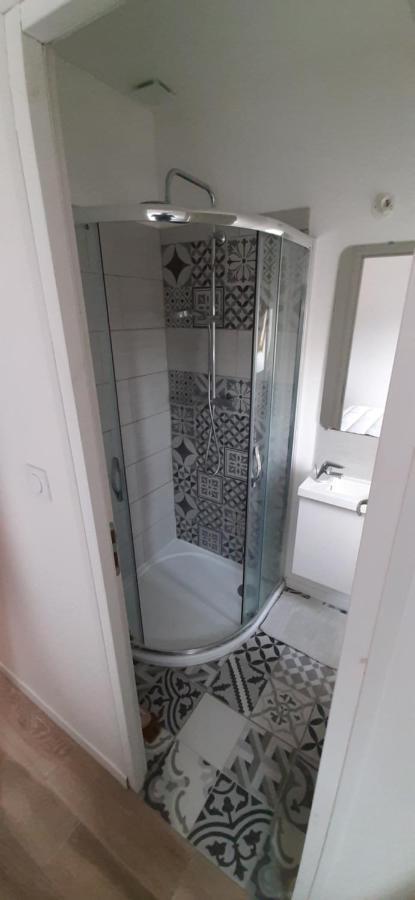 Charmant Studio Au Coeur De Sens Apartment Екстериор снимка